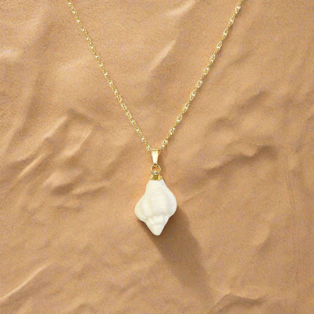 Malé Seashell Necklace